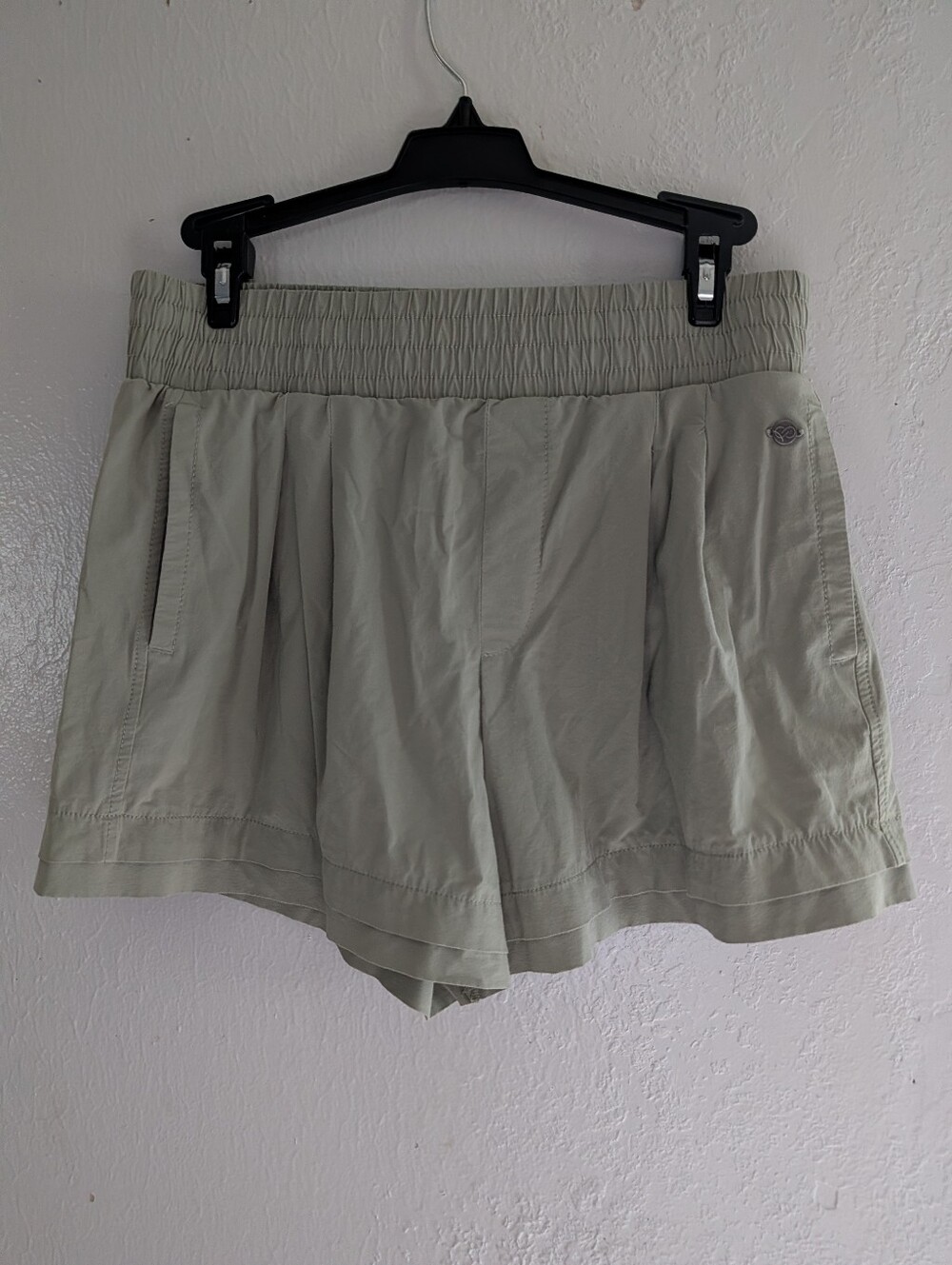 Calia Light Sage Athletic Pull-On Shorts